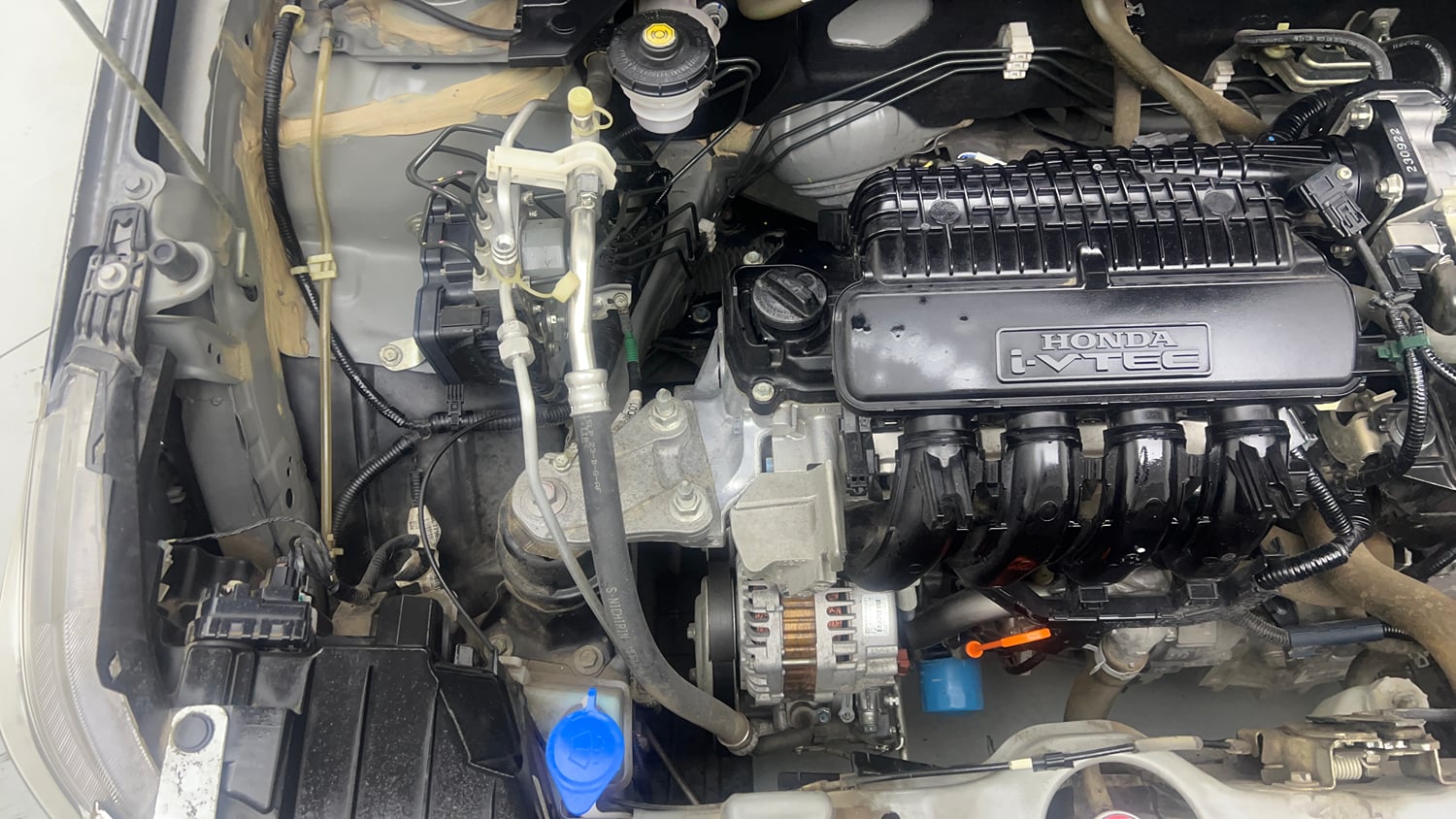 Used 2023 Honda Amaze VX 1.2 Petrol CVT Petrol Automatic engine ENGINE RIGHT SIDE VIEW