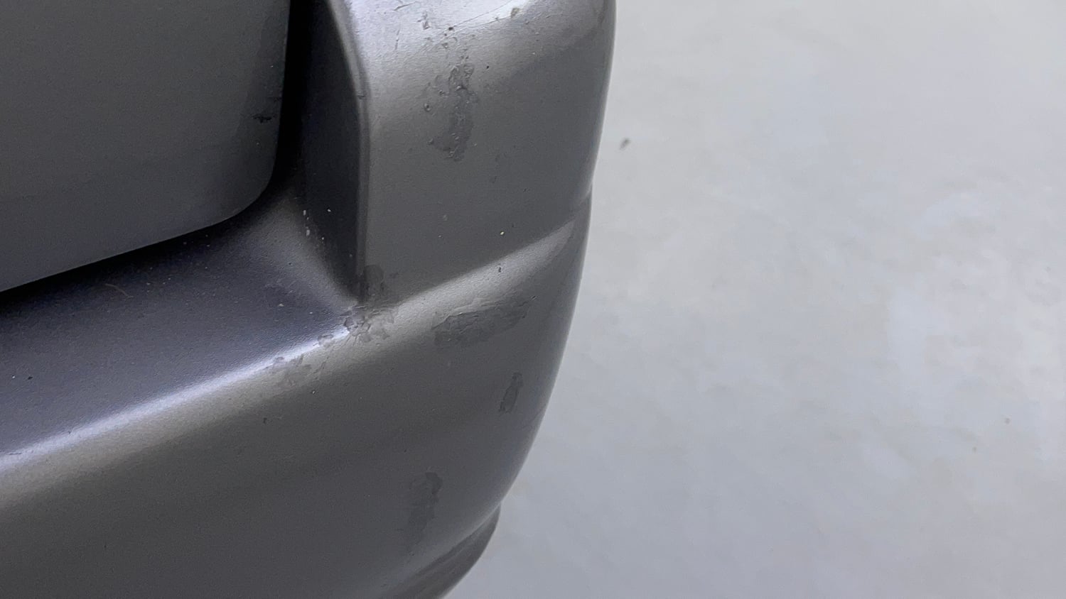 Used 2021 Maruti Suzuki Eeco 5 STR WITH A/C+HTR Petrol Manual dents MINOR SCRATCH