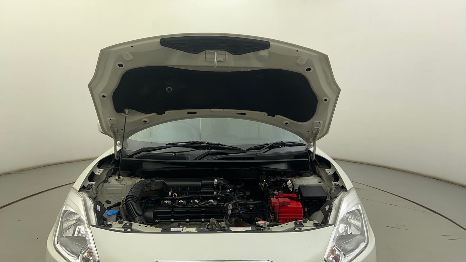 Used 2019 Maruti Suzuki Dzire VXi Petrol Manual engine ENGINE & BONNET OPEN FRONT VIEW