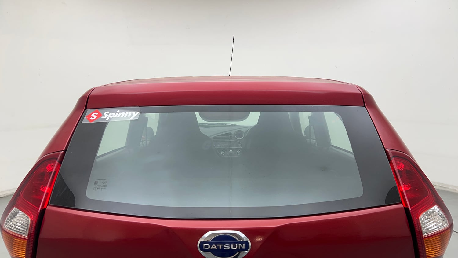 Used 2018 Datsun Redi-GO T(O) 1.0 AMT Petrol Automatic exterior BACK WINDSHIELD VIEW