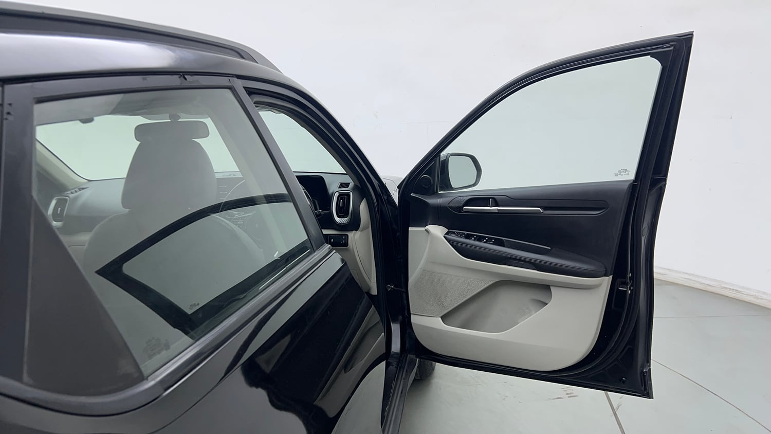 Used 2022 Kia Sonet HTX 1.5 AT Diesel Automatic interior RIGHT FRONT DOOR OPEN VIEW
