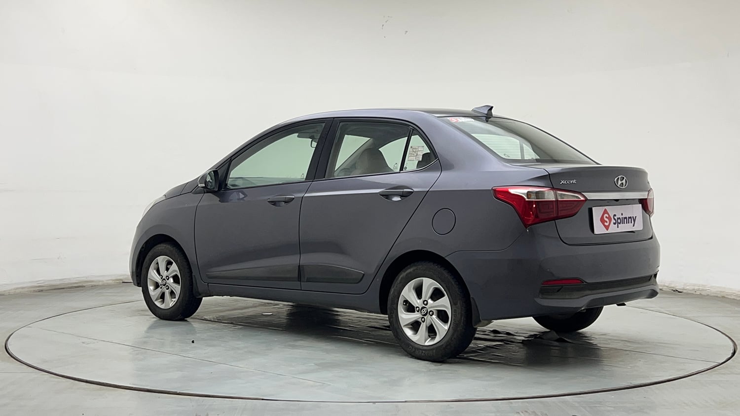 Used 2017 Hyundai Xcent SX Petrol Manual exterior LEFT REAR CORNER VIEW