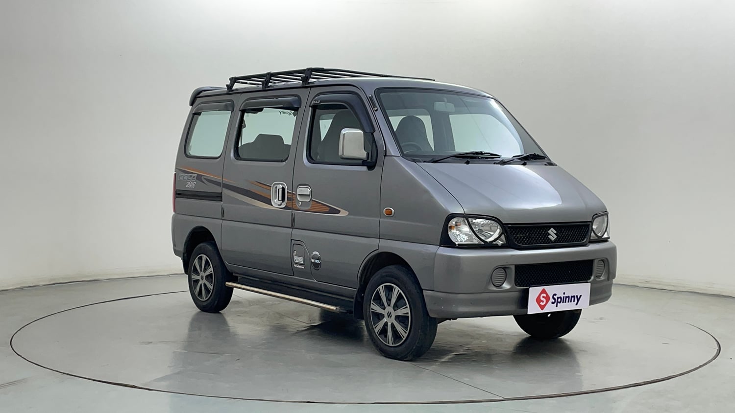 Used 2021 Maruti Suzuki Eeco 5 STR WITH A/C+HTR Petrol Manual exterior RIGHT FRONT CORNER VIEW