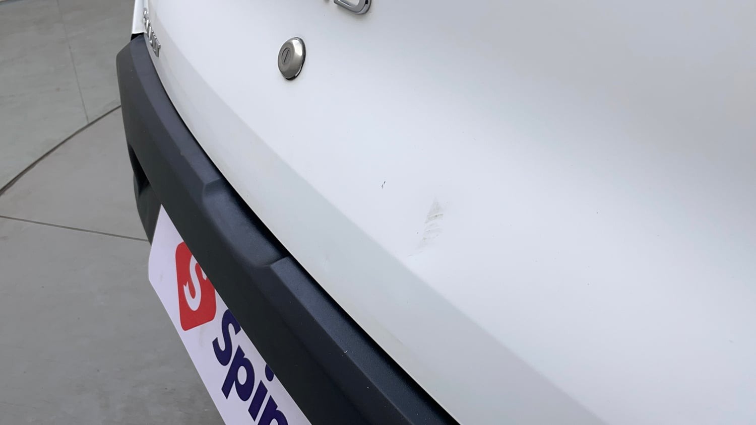 Used 2015 Renault Kwid RXT Petrol Manual dents MINOR DENT