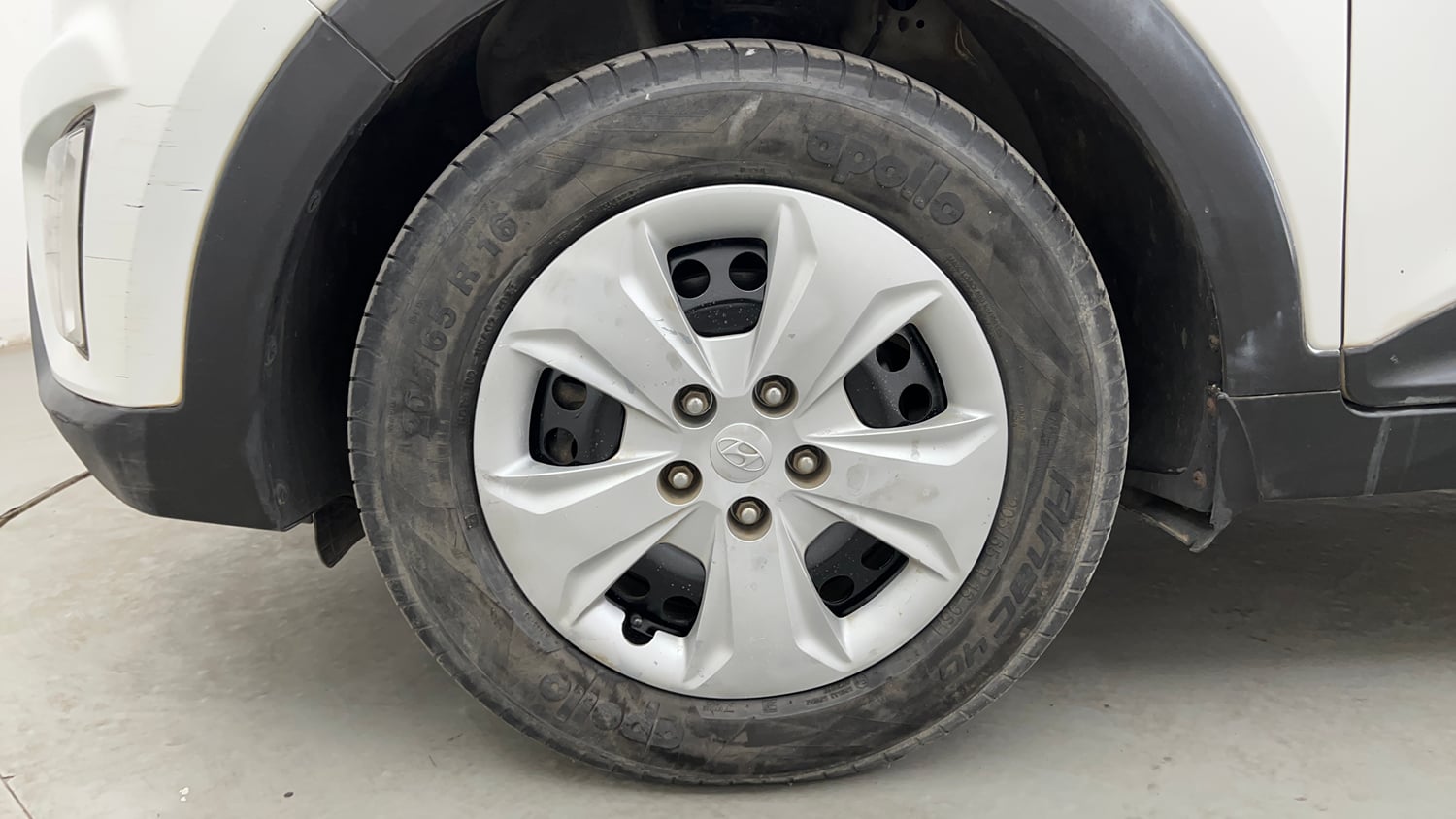 Used 2018 Hyundai Creta S 1.4 CRDi Diesel Manual tyres LEFT FRONT TYRE RIM VIEW