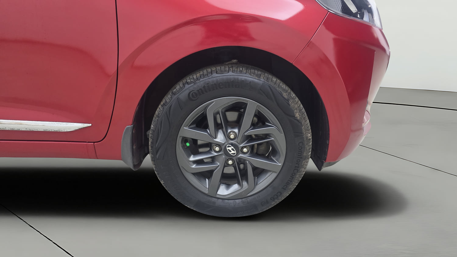 Used 2020 Hyundai Grand i10 Nios Sportz 1.2 Kappa VTVT Petrol Manual tyres RIGHT FRONT TYRE RIM VIEW