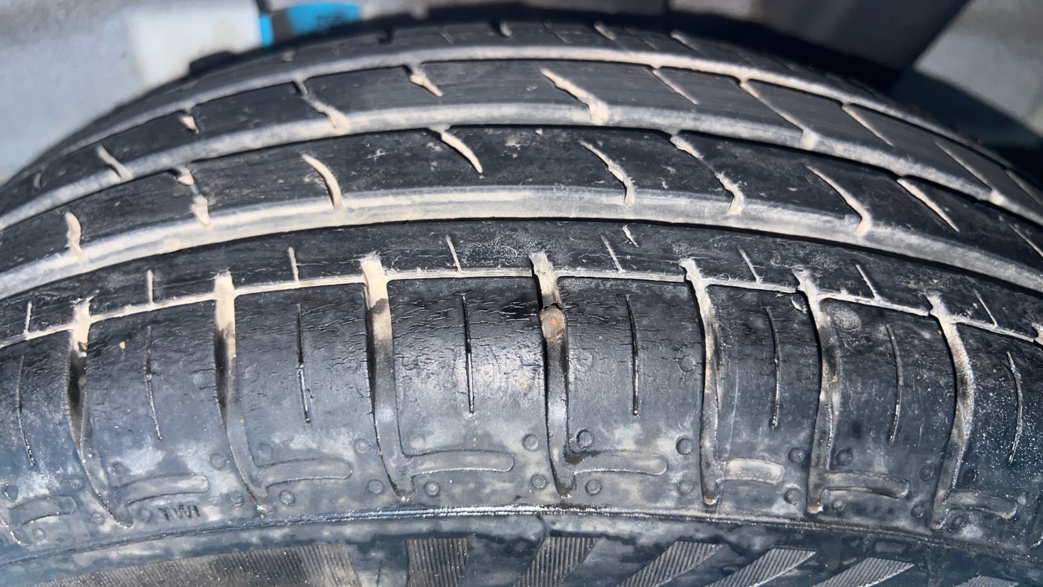 Used 2022 Hyundai Grand i10 Nios Sportz 1.2 Kappa VTVT CNG Cng Manual tyres LEFT REAR TYRE TREAD VIEW