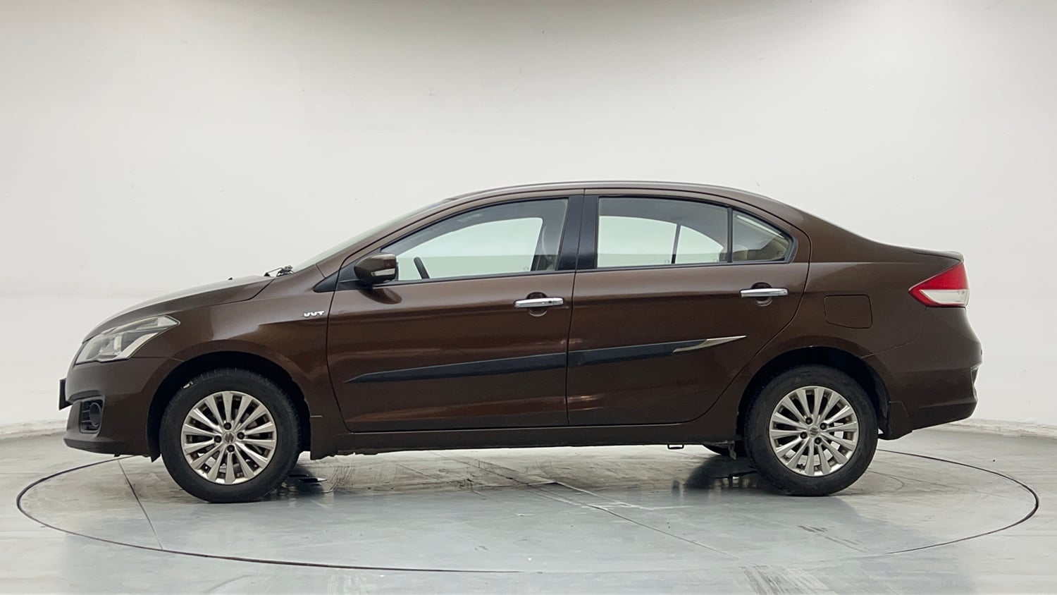 Used 2016 Maruti Suzuki Ciaz ZXi Petrol Manual exterior LEFT SIDE VIEW