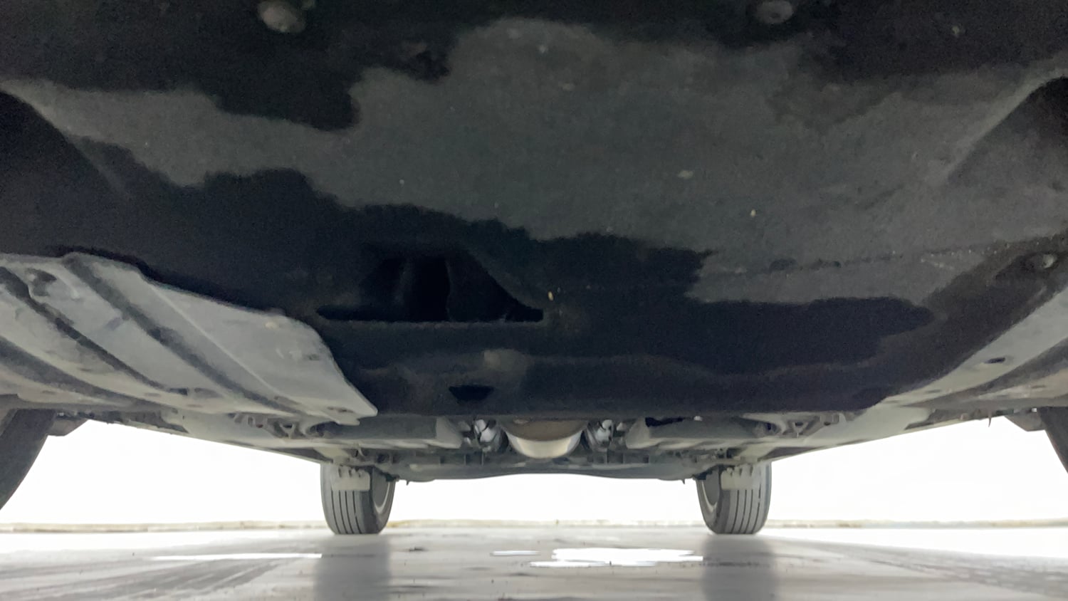 Used 2024 Maruti Suzuki Fronx Alpha 1.0L Turbo 6 AT Petrol Automatic extra FRONT LEFT UNDERBODY VIEW