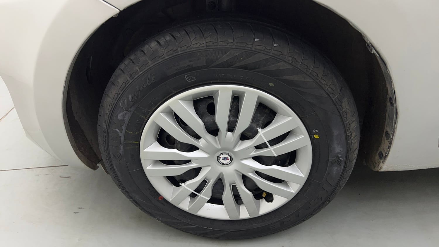 Used 2021 Maruti Suzuki Swift VXi AMT Petrol Automatic tyres LEFT FRONT TYRE RIM VIEW