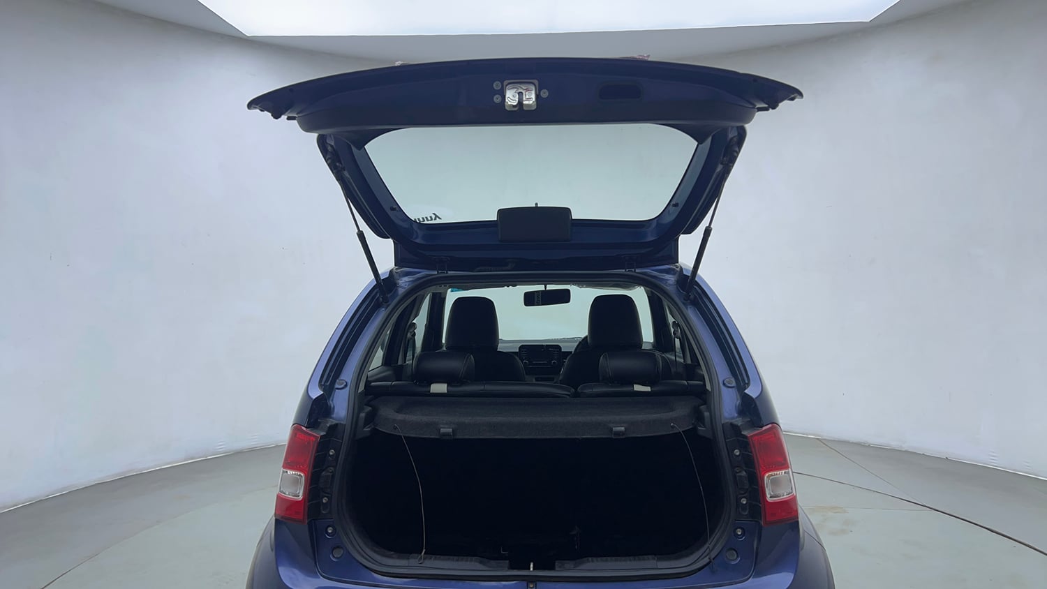 Used 2018 Maruti Suzuki Ignis Delta 1.2 AMT Petrol Automatic interior DICKY DOOR OPEN VIEW