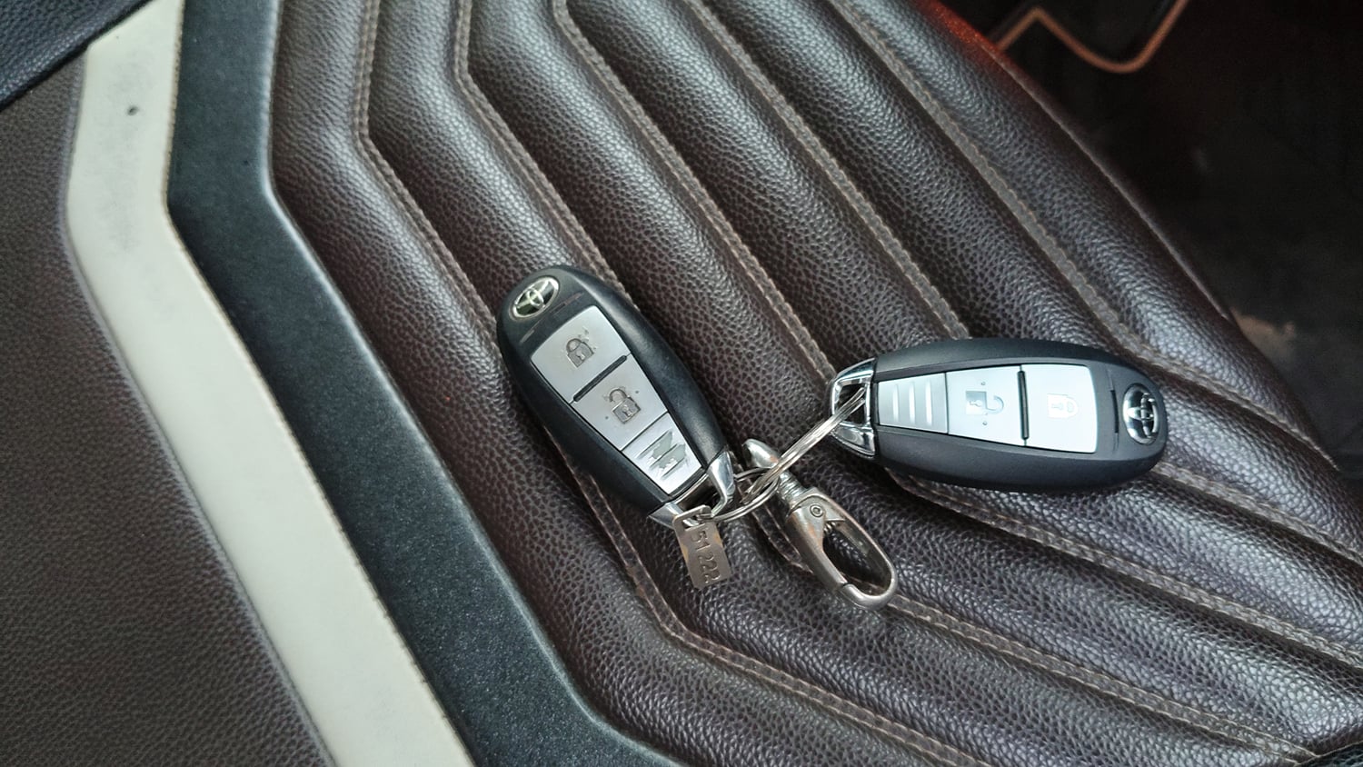 Used 2021 Toyota Urban Cruiser Mid Grade MT Petrol Manual extra CAR KEY VIEW