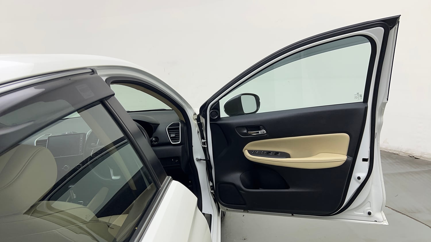 Used 2022 Honda City ZX CVT Petrol Petrol Automatic interior RIGHT FRONT DOOR OPEN VIEW