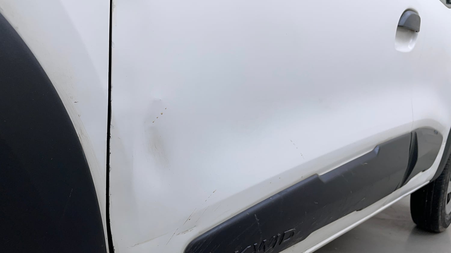 Used 2015 Renault Kwid RXT Petrol Manual dents MINOR DENT