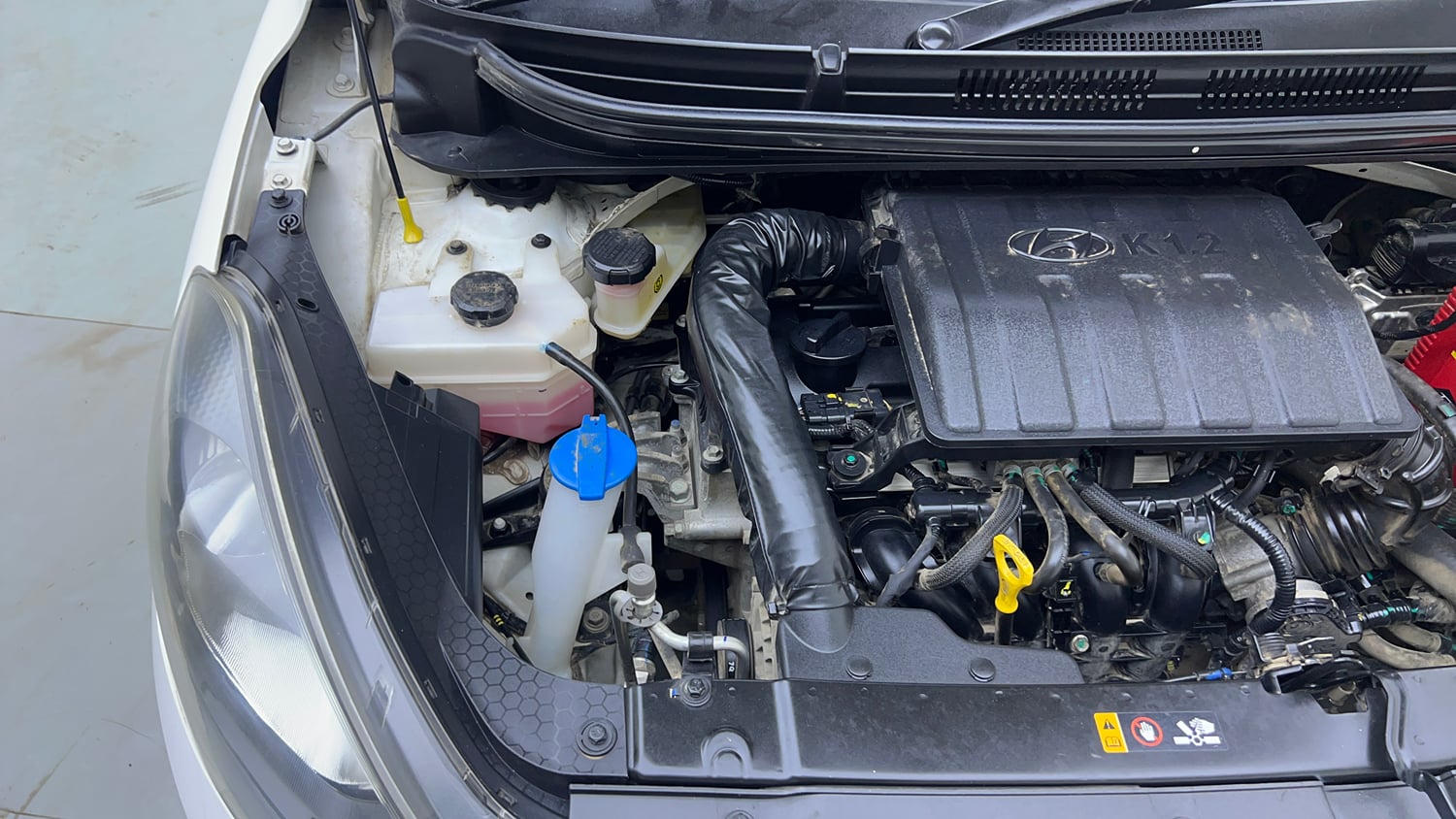 Used 2022 Hyundai Grand i10 Nios Sportz 1.2 Kappa VTVT CNG Cng Manual engine ENGINE RIGHT SIDE VIEW
