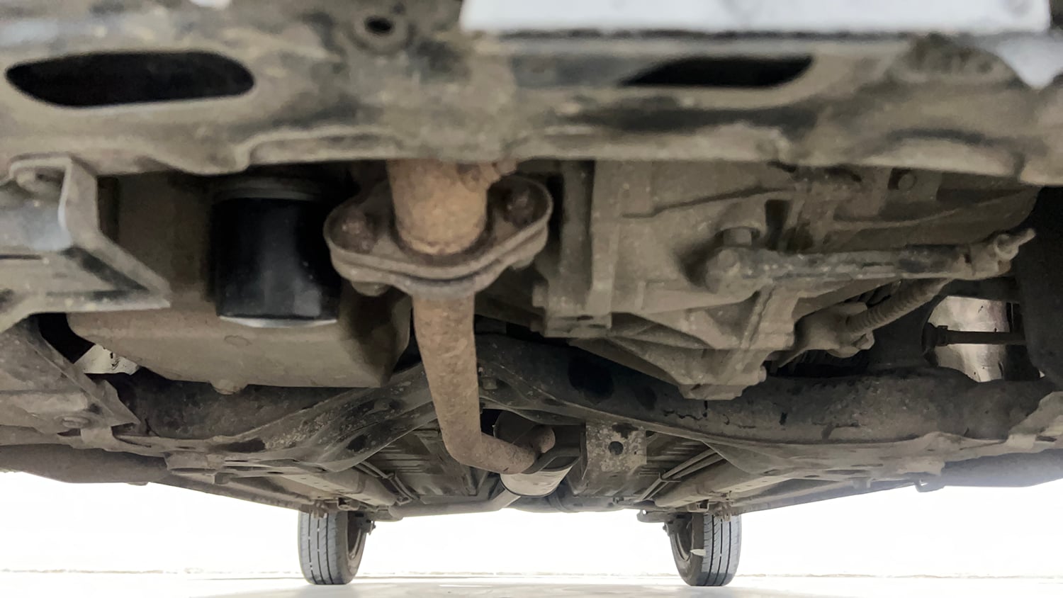 Used 2015 Maruti Suzuki Celerio VXi Petrol Manual extra FRONT LEFT UNDERBODY VIEW