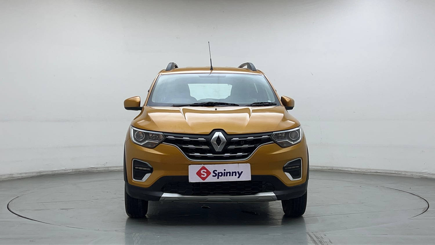 Used 2020 Renault Triber RXZ Petrol Manual exterior FRONT VIEW