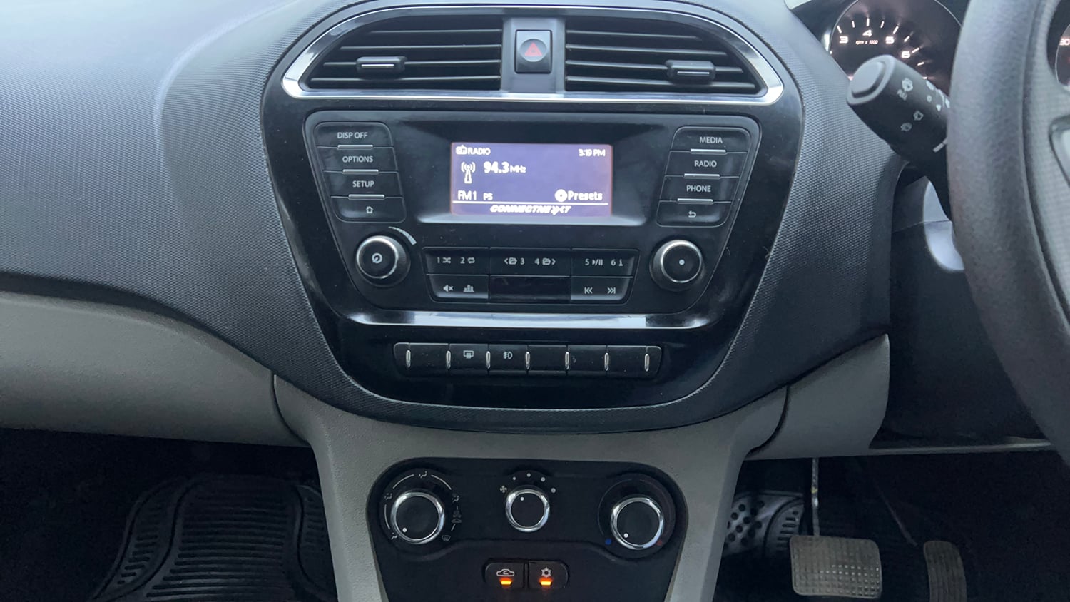 Used 2019 Tata Tiago Revotron XZA Petrol Automatic interior MUSIC SYSTEM & AC CONTROL VIEW