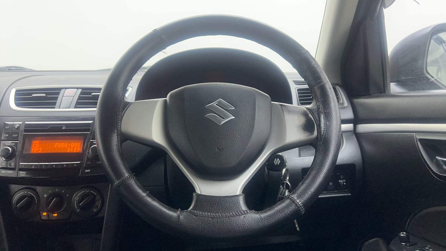 Used 2015 Maruti Suzuki Swift VXi Petrol Manual interior STEERING VIEW