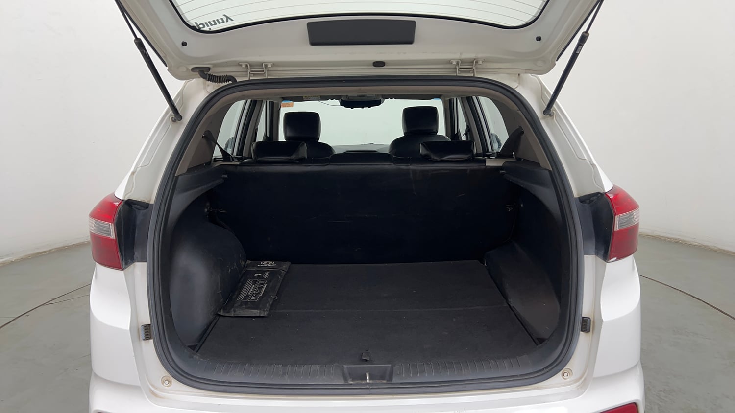 Used 2018 Hyundai Creta S 1.4 CRDi Diesel Manual interior DICKY INSIDE VIEW