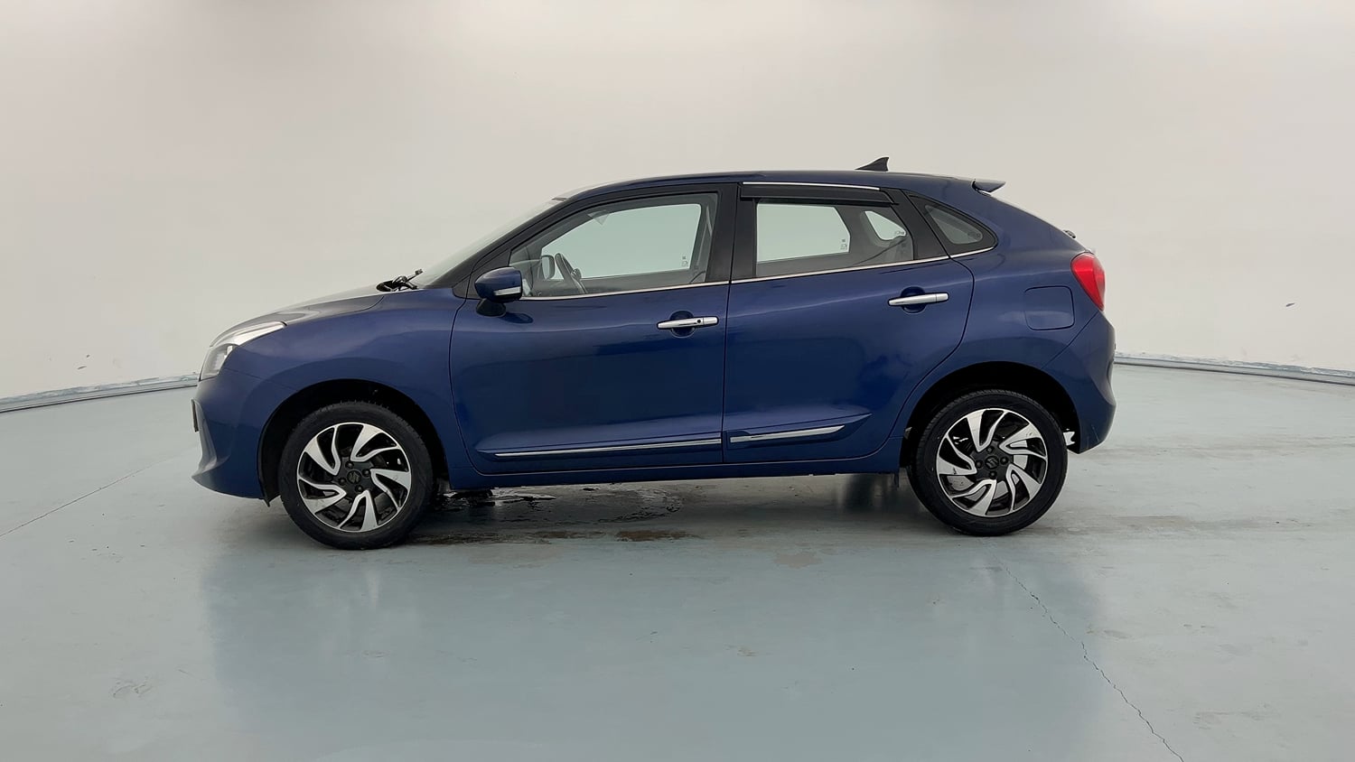 Used 2020 Maruti Suzuki Baleno Zeta Petrol Manual exterior LEFT SIDE VIEW