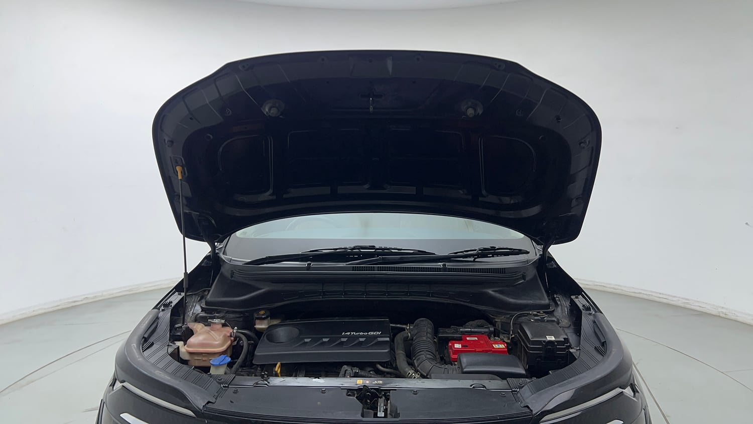 Used 2022 Kia Carens Luxury Plus 1.4 Petrol DCT 7 STR Petrol Automatic engine ENGINE & BONNET OPEN FRONT VIEW