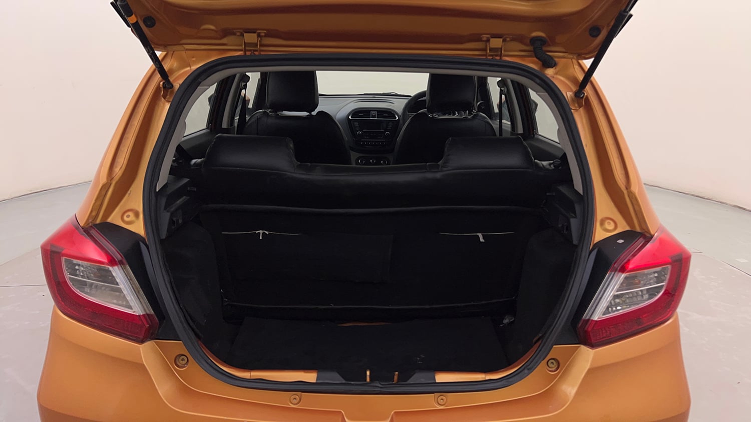 Used 2018 Tata Tiago Revotron XZ Petrol Manual interior DICKY INSIDE VIEW