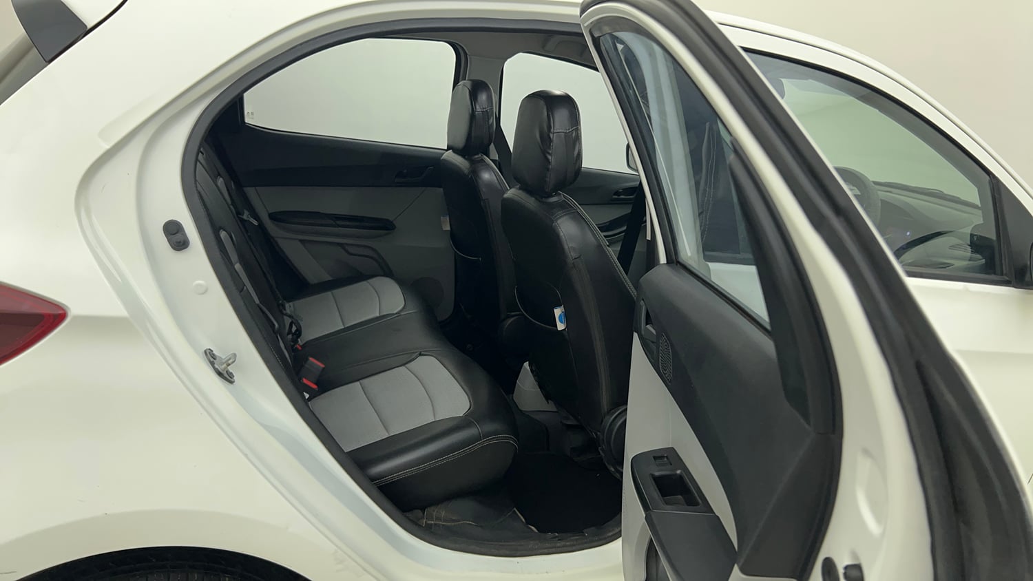 Used 2024 Tata Tiago XT CNG Cng Manual interior RIGHT SIDE REAR DOOR CABIN VIEW