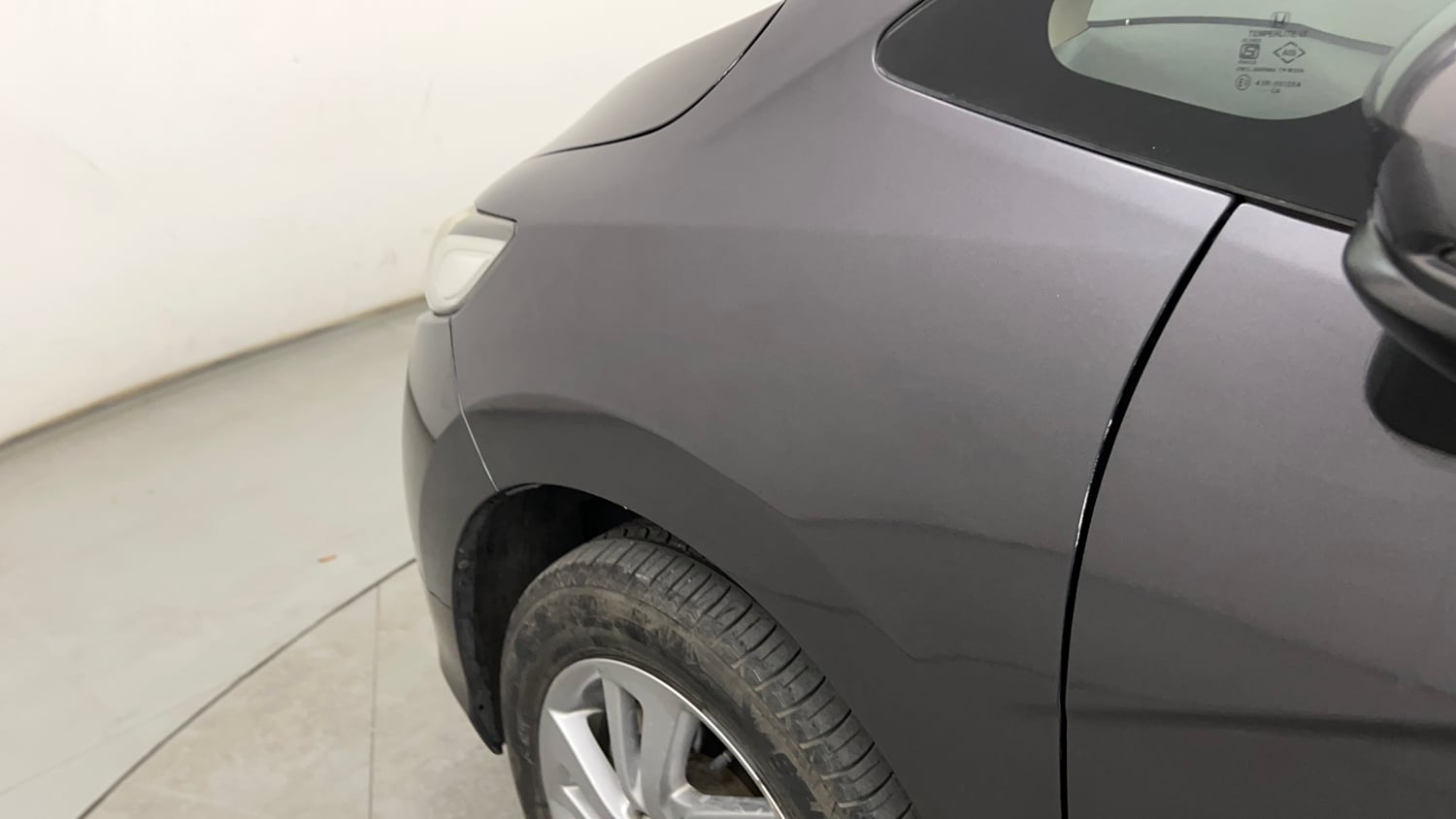Used 2020 Honda Jazz VX CVT Petrol Automatic dents MINOR SCRATCH