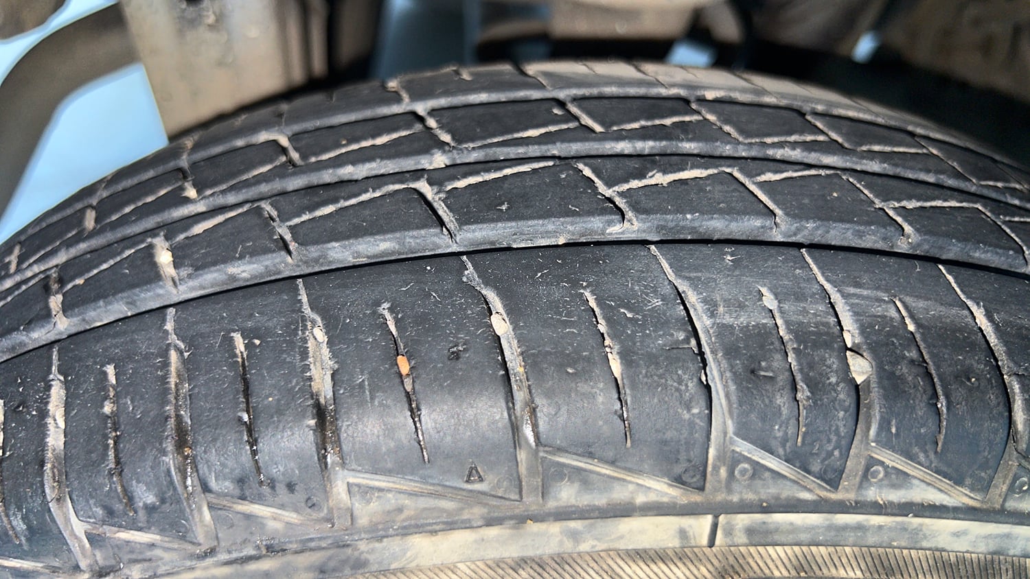 Used 2023 Maruti Suzuki Alto 800 VXi Petrol Manual tyres RIGHT REAR TYRE TREAD VIEW