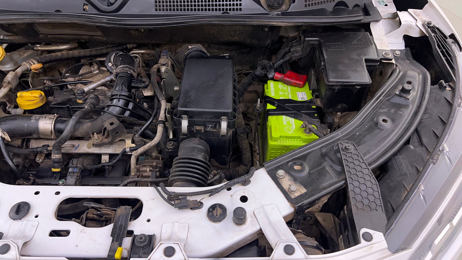 Used 2022 Nissan Magnite XV Premium Turbo Petrol Manual engine ENGINE LEFT SIDE VIEW