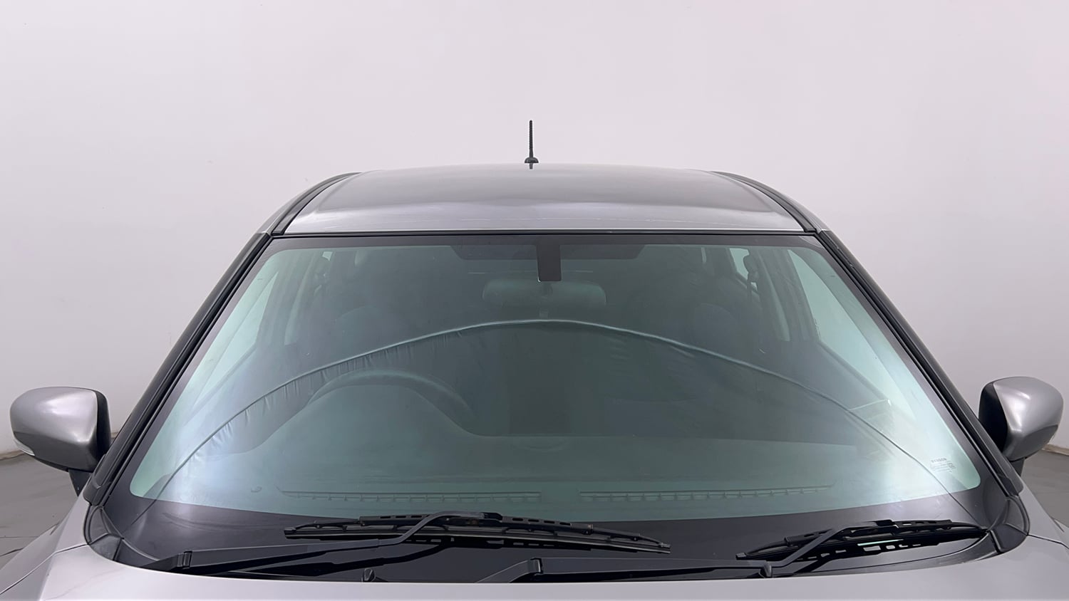 Used 2019 null Petrol Automatic exterior FRONT WINDSHIELD VIEW