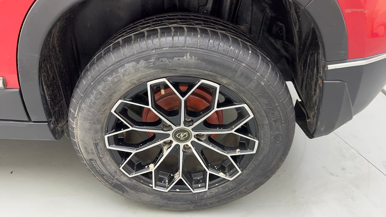 Used 2020 maruti-suzuki Vitara Brezza VXi Petrol Manual tyres LEFT REAR TYRE RIM VIEW