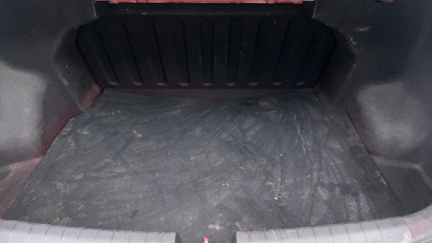 Used 2014 Hyundai Xcent SX 1.2 (O) Petrol Manual interior DICKY INSIDE VIEW
