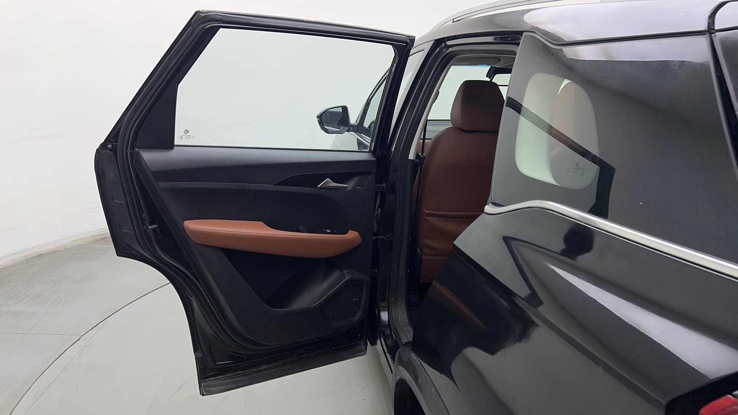 Used 2020 MG Motors Hector Plus Sharp 1.5 DCT Petrol Petrol Automatic interior LEFT REAR DOOR OPEN VIEW