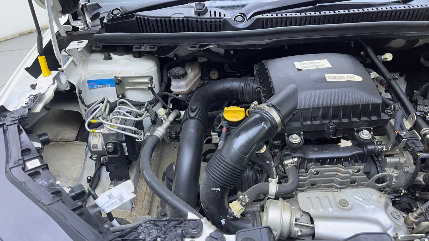 Used 2024 Tata Nexon Creative Plus 1.2 Revotron Petrol 6MT Petrol Manual engine ENGINE RIGHT SIDE VIEW