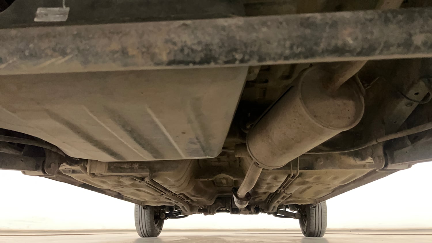 Used 2015 Maruti Suzuki Alto 800 Lxi Petrol Manual extra REAR UNDERBODY VIEW (TAKEN FROM REAR)