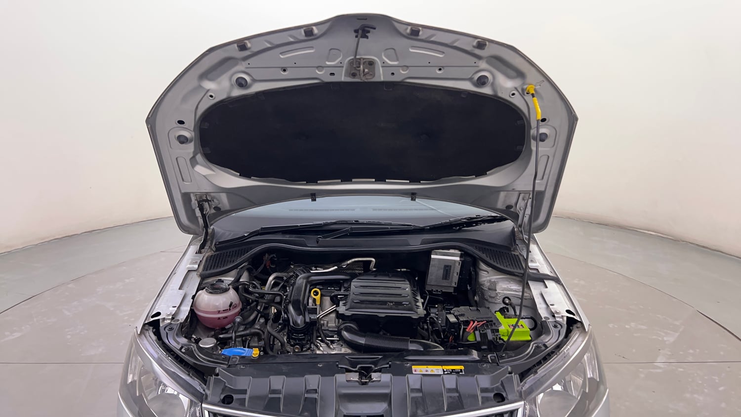 Used 2020 Skoda Rapid Active 1.0 TSI MT Petrol Manual engine ENGINE & BONNET OPEN FRONT VIEW