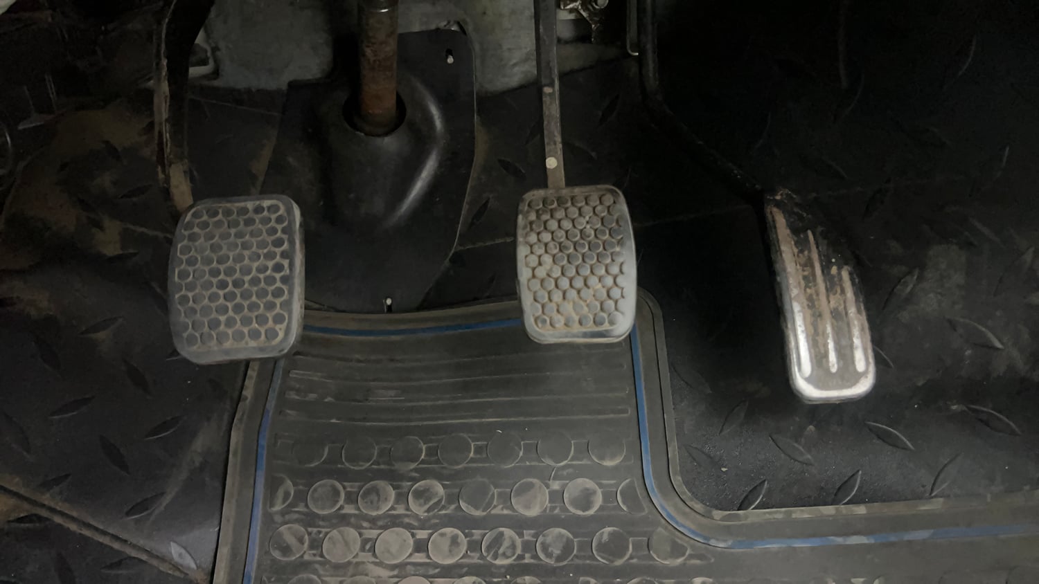 Used 2014 Maruti Suzuki Alto 800 Lxi Petrol Manual interior PEDALS VIEW