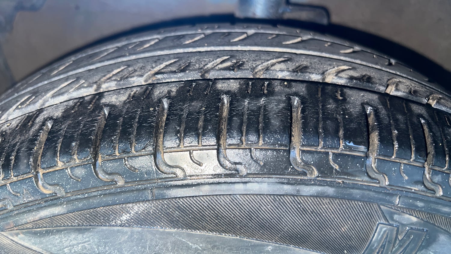 Used 2016 Maruti Suzuki Celerio ZXi AMT Petrol Automatic tyres LEFT FRONT TYRE TREAD VIEW