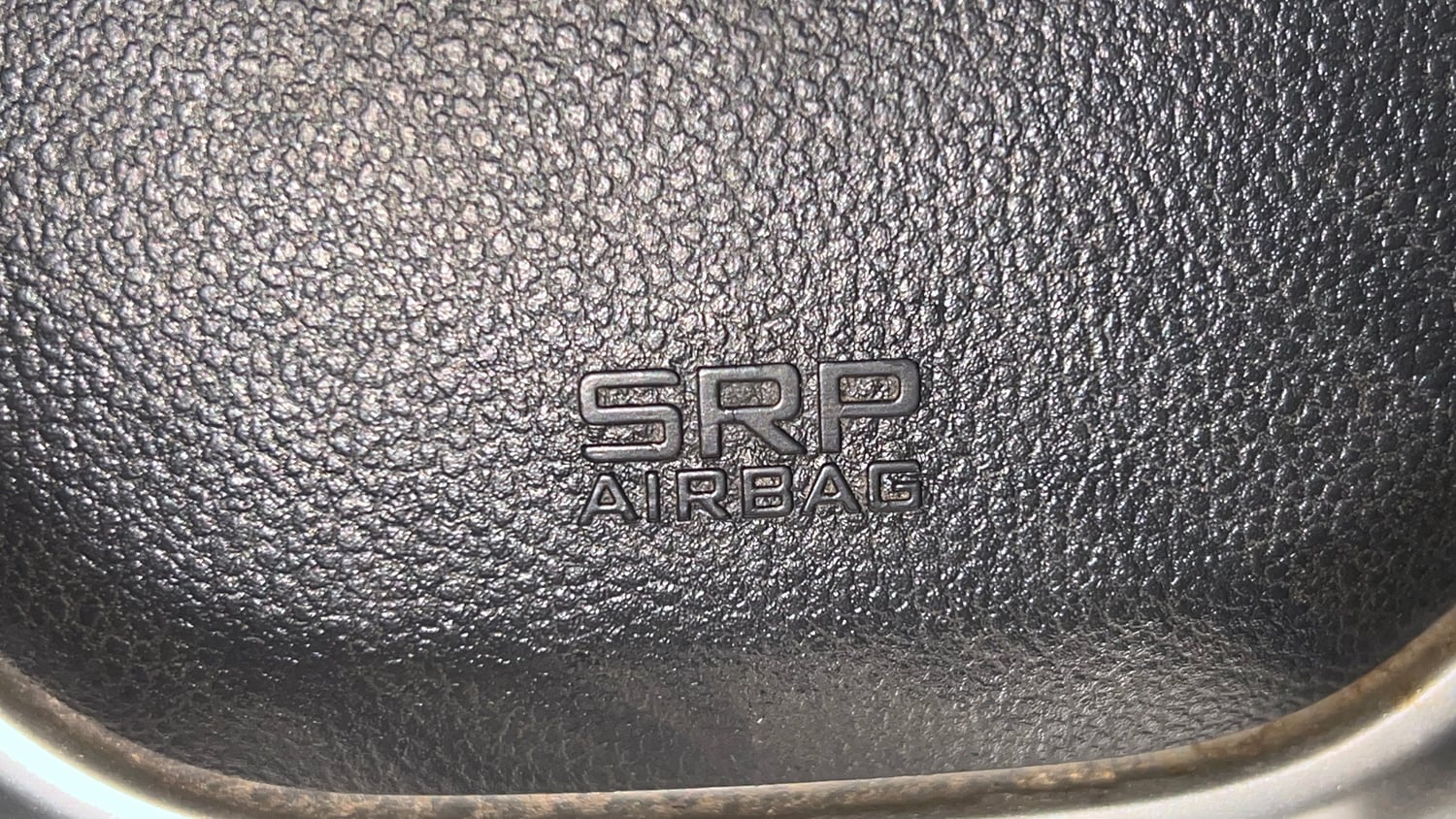 Used 2020 Renault Triber RXZ Petrol Manual top_features Airbags
