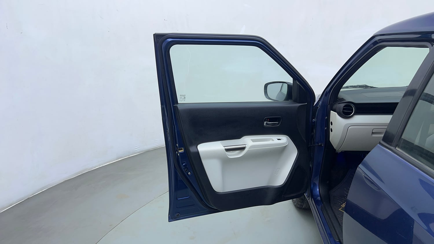 Used 2018 Maruti Suzuki Ignis Delta 1.2 AMT Petrol Automatic interior LEFT FRONT DOOR OPEN VIEW