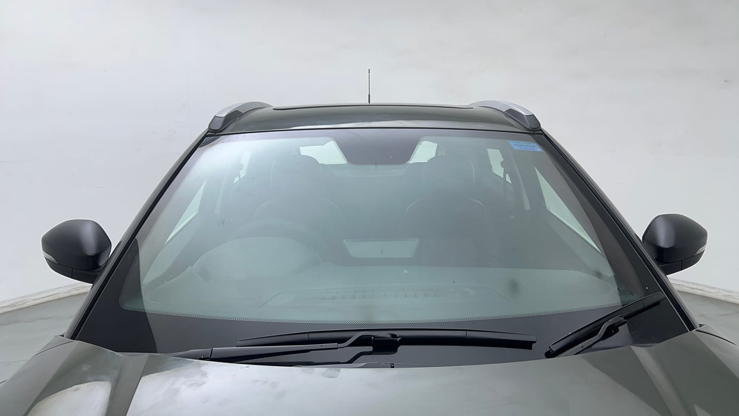 Used 2022 Tata Nexon XM (S) Petrol Manual exterior FRONT WINDSHIELD VIEW