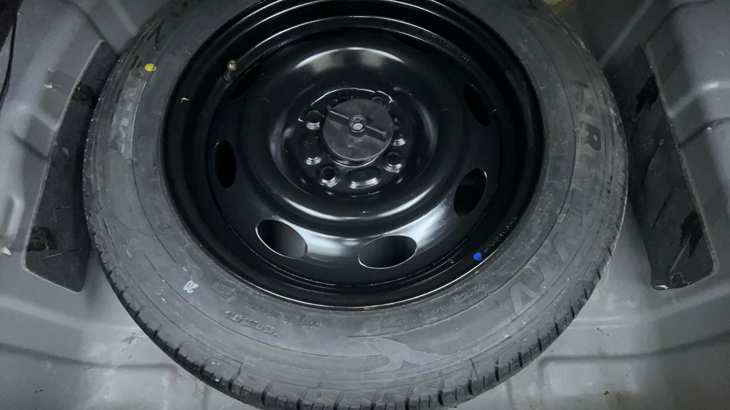 Used 2015 Tata Zest XT Petrol Petrol Manual tyres SPARE TYRE VIEW