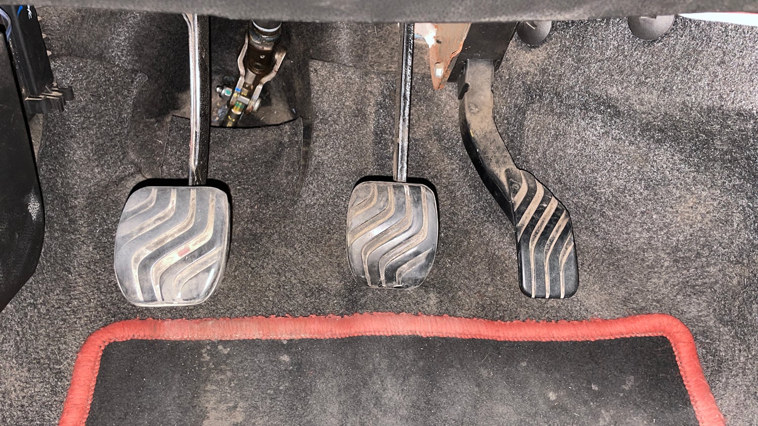 Used 2020 Renault Kwid RXT Petrol Manual interior PEDALS VIEW