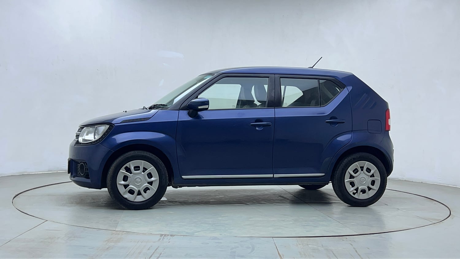 Used 2018 Maruti Suzuki Ignis Delta 1.2 AMT Petrol Automatic exterior LEFT SIDE VIEW