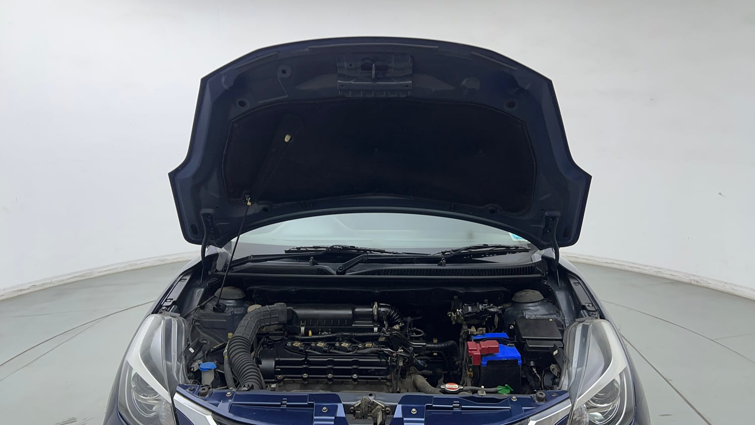 Used 2020 Maruti Suzuki Baleno Delta Petrol Manual engine ENGINE & BONNET OPEN FRONT VIEW