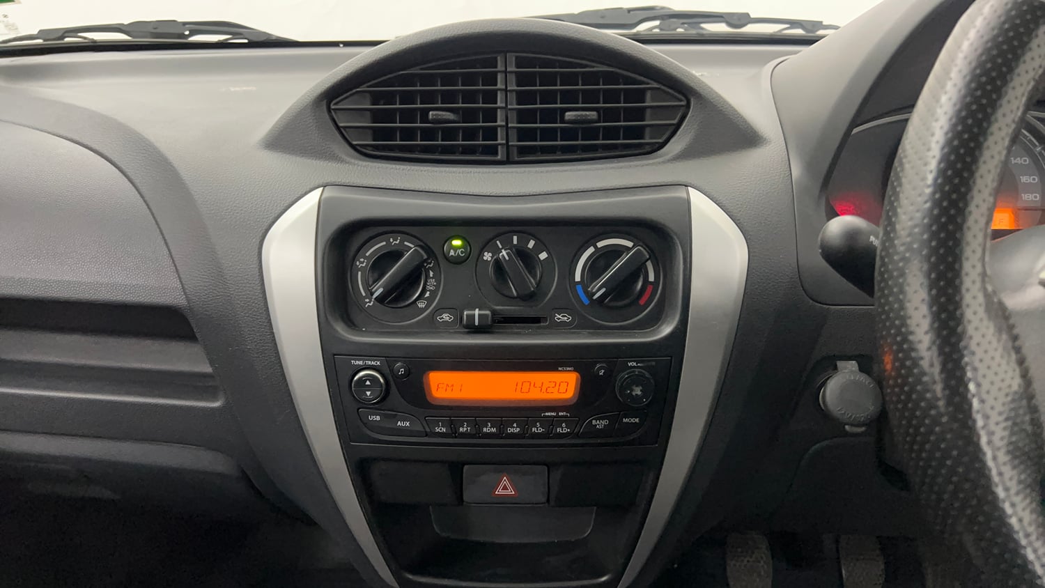 Used 2018 Maruti Suzuki Alto 800 VXi Petrol Manual interior MUSIC SYSTEM & AC CONTROL VIEW