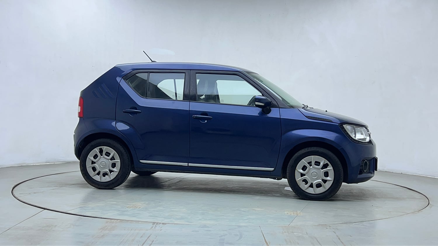 Used 2018 Maruti Suzuki Ignis Delta 1.2 AMT Petrol Automatic exterior RIGHT SIDE VIEW