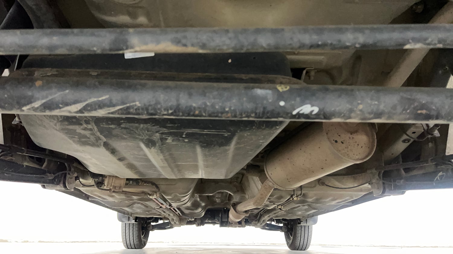 Used 2020 Maruti Suzuki Alto 800 Vxi Plus Petrol Manual extra REAR UNDERBODY VIEW (TAKEN FROM REAR)